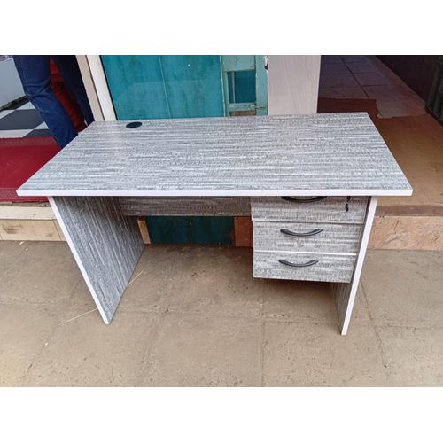 Office desk table 09m