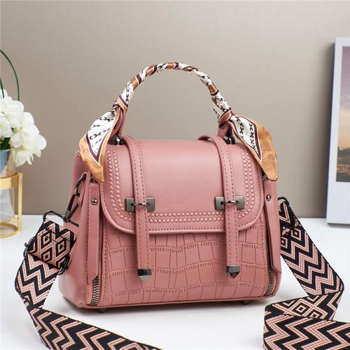 Luxurious ladies handbags