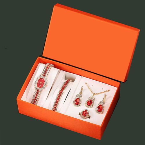 5pcs Ladies Watch Gift Set Elegant Fashion Jewelry Collection Including Watch Bracelet Necklace Ring and Earrings for Women Stylish and Versatile Daily Wear and Special Occasions