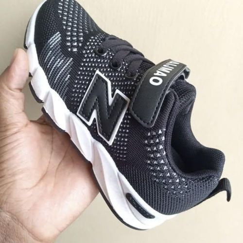 High quality Boys Sneakers Black and white