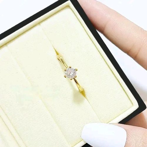 Quality Cute Proposal Engagement Ring For Lady With A Free Lovely Jewelry Box