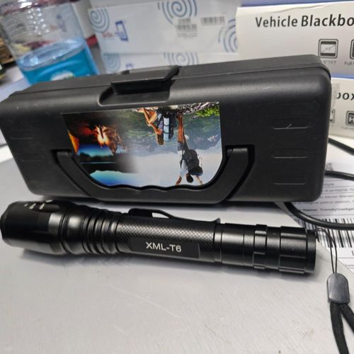 Professional-Grade 2000 Lumens XML T6 Flashlight – High-Powered Zoomable Torch with Multiple Modes for Outdoor and Survival Use