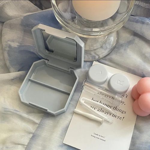 portable contact lens travel kit