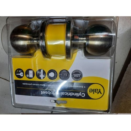 Entrance Knobset Cylinder. Round Antique Brass