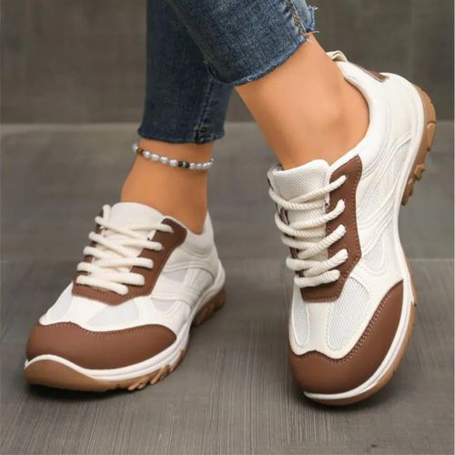 classic sporty sneaker