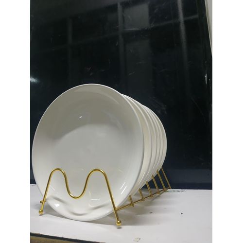 A set of 6pcs white plain dinner plates size 10.25 inches