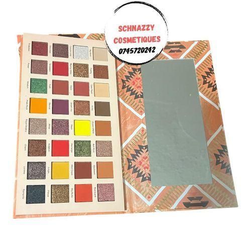 Beauty SANDSTONE Eyeshadow Palette 24 Shades MUA Professional Makeup Artistry Palette