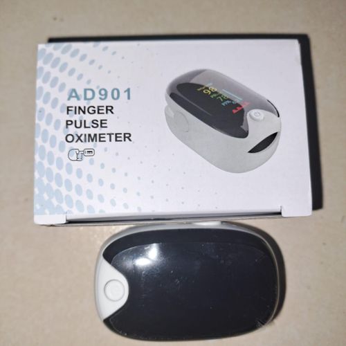 Fingertip pulse oximeter