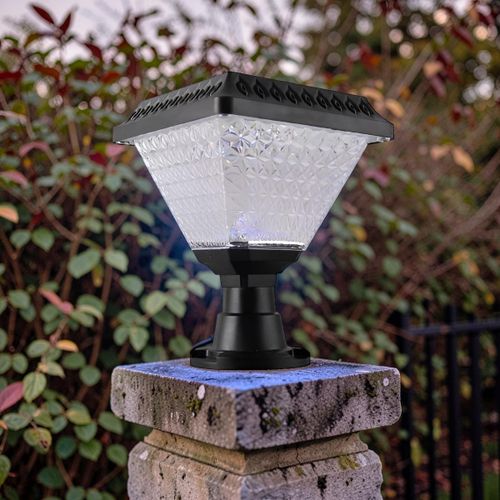 Energy Efficient Solar Outdoor Post Light with Decorative LED Landscape Glow