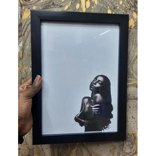 Black & White Woman Portrait Wall Art – Plastic Frame Picture Decor