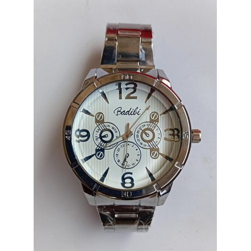 Luxury stainless steel silvery watch with steel strap