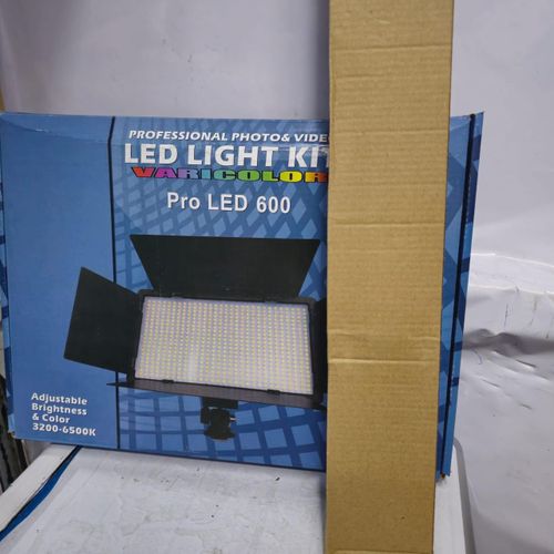 Professional U600 LED Photography Light for Creative Projects