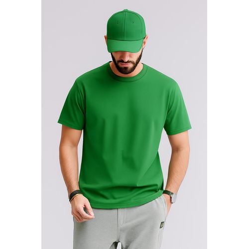 Classic round neck cotton t-shirt and cap
