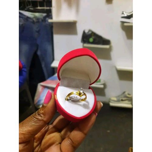 Quality Cute Proposal Engagement Ring For Lady With A Free Lovely Jewelry Box