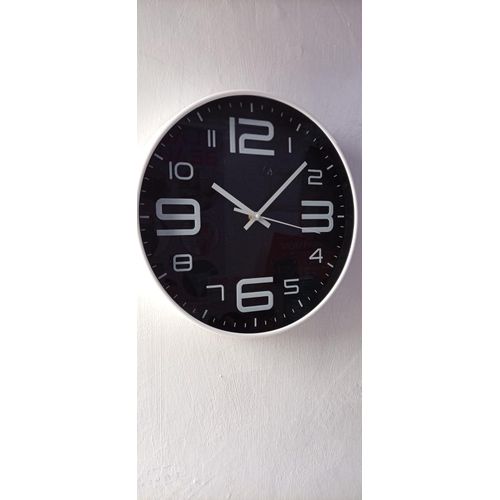 Wallclock 12 inch 3D digital easy to read wall clock, classic, modern, silent clock