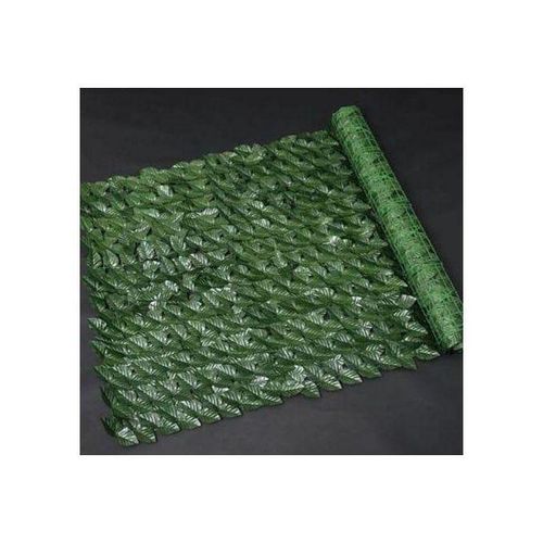 Realistic Artificial Leaf Privacy Fence