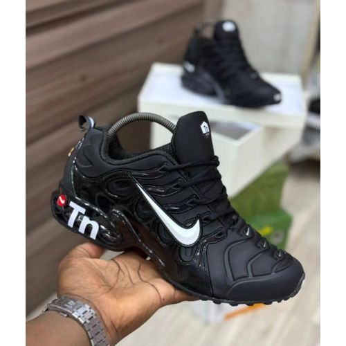 Tn drift black white sneakers