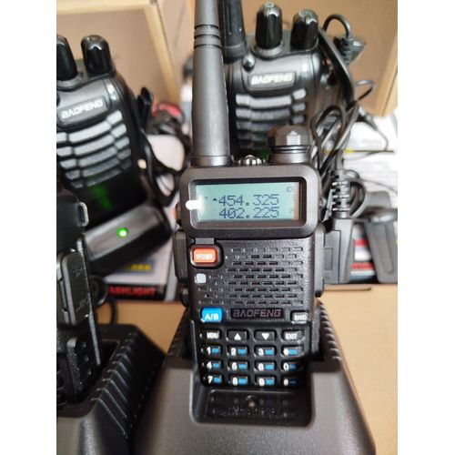 Baofeng UV-5R Dual-Band Handheld Walkie Talkie VHF UHF Two-Way Radio Emergency Amateur Outdoor Communication Device