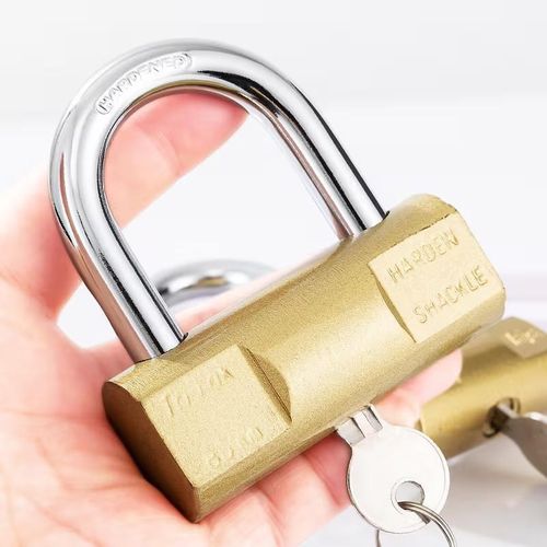 Steel Brass Padlock with Three Key，Pad Lock with 30 mm Wide Lock Body,Keyed Padlock for Sheds, Storage Unit School Gym Locker, Fence, Toolbox, Hasp Storage