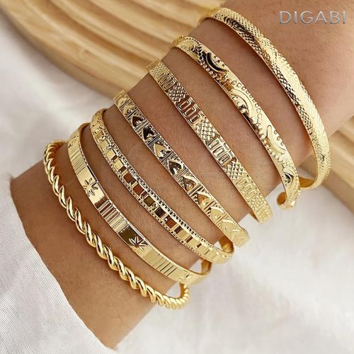 7-Piece Womens Vintage Style Open Cuff Bracelets Exaggerated Arrow And Geometric Patterns Adjustable Bangles For Fashion Accessory