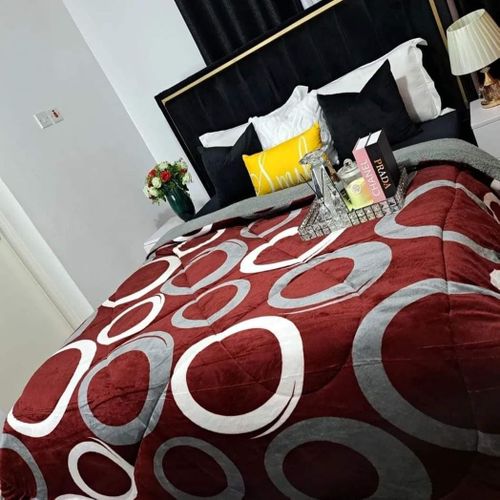 5by 6 Warm Heavy Soft Woolen Duvet With No Sheets - Comfy & Soft- 1 Pcs