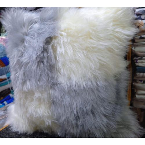 Chiwawa throw pillow covers