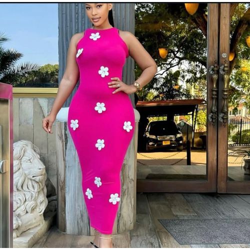 Figure Hugging Sleek Elegant Pink Bodycon Midi Dress with 3D Floral Appliqué
