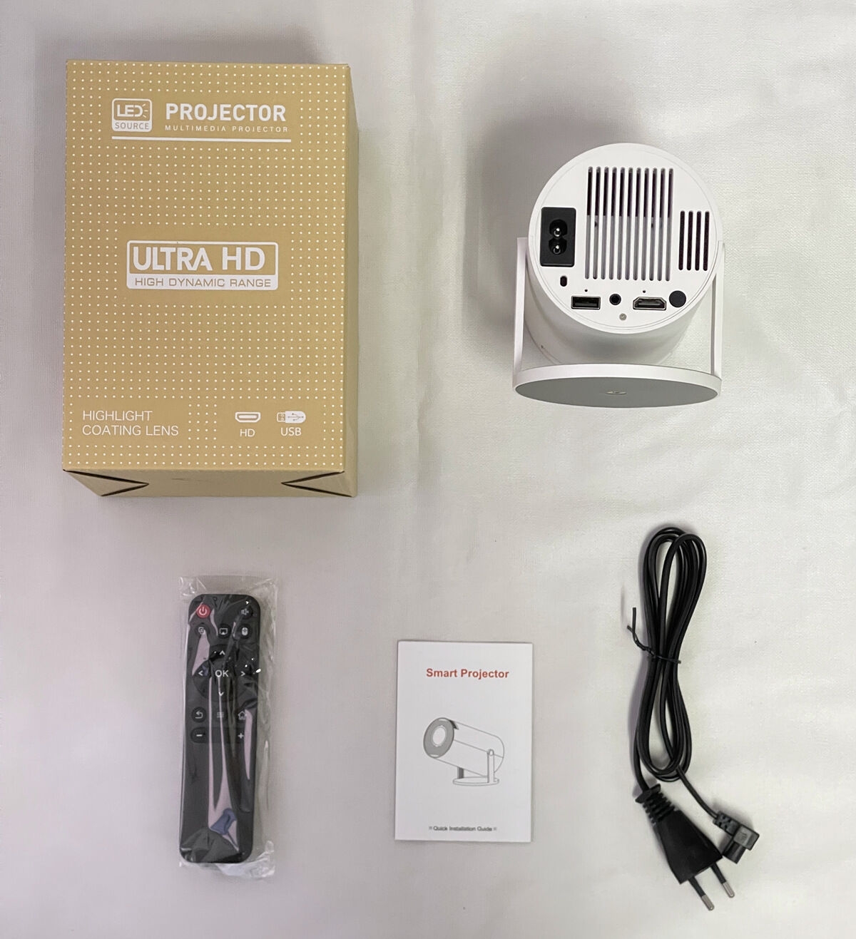 Parnassus HY300pro 4k超高清便携式投影仪客厅投影仪无线墙壁显示发光二极管灯3D