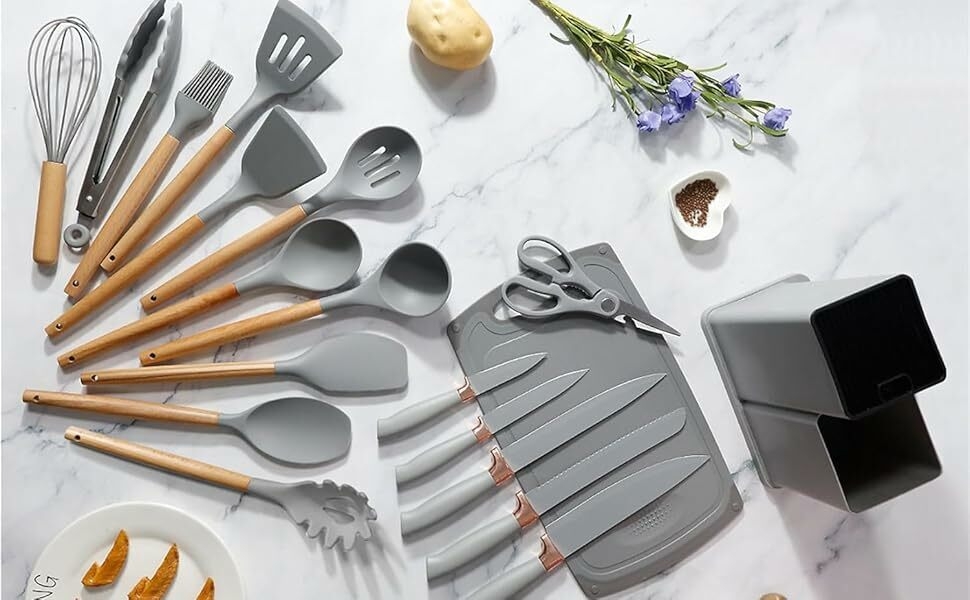 Utensil Set Displayed