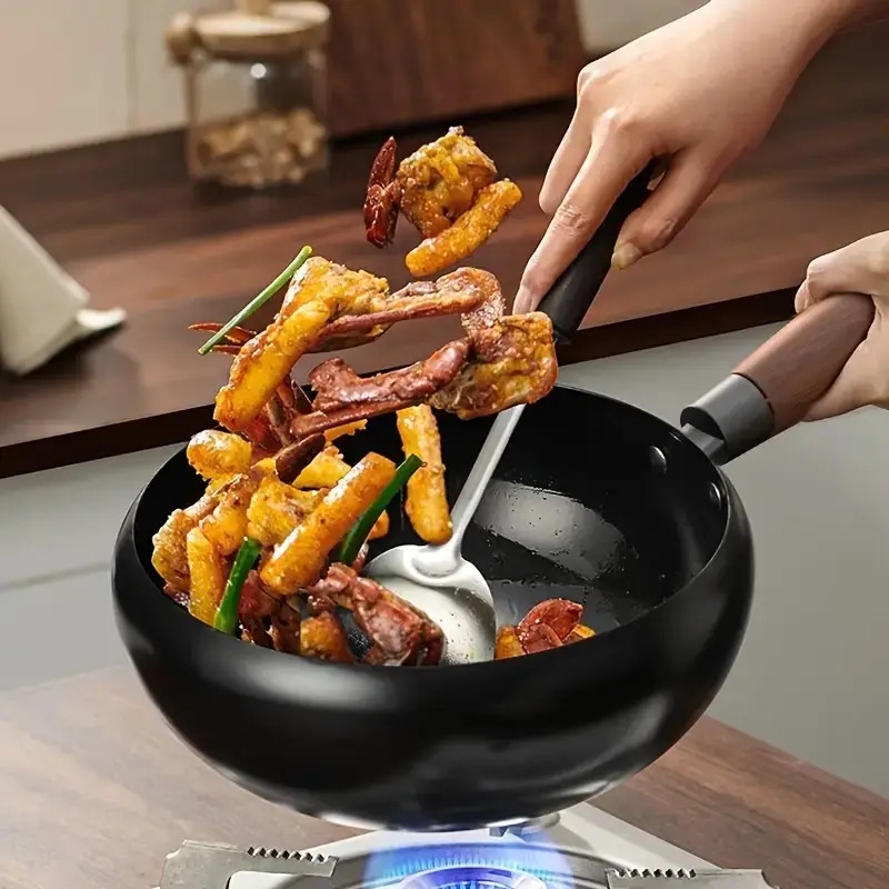 1件 suntuup 日式铸铁煎锅 - 9, 45英寸未涂层圆底锅，带木质盖，适用于电磁炉和燃气灶，耐用炊具，适用于炒菜、煎锅、家庭厨房使用，炒锅，传统日式设计，天然木柄 商品详情 4