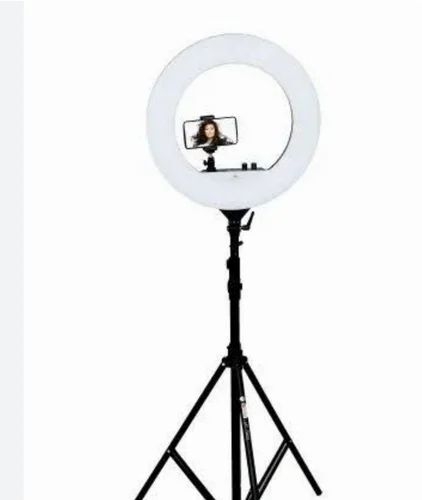 18 Inch Ring Light, Size: Regular at ₹ 2500/piece in New Delhi | ID:  2851936034033