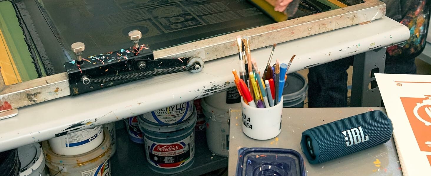 JBL Flip 7 waterproof