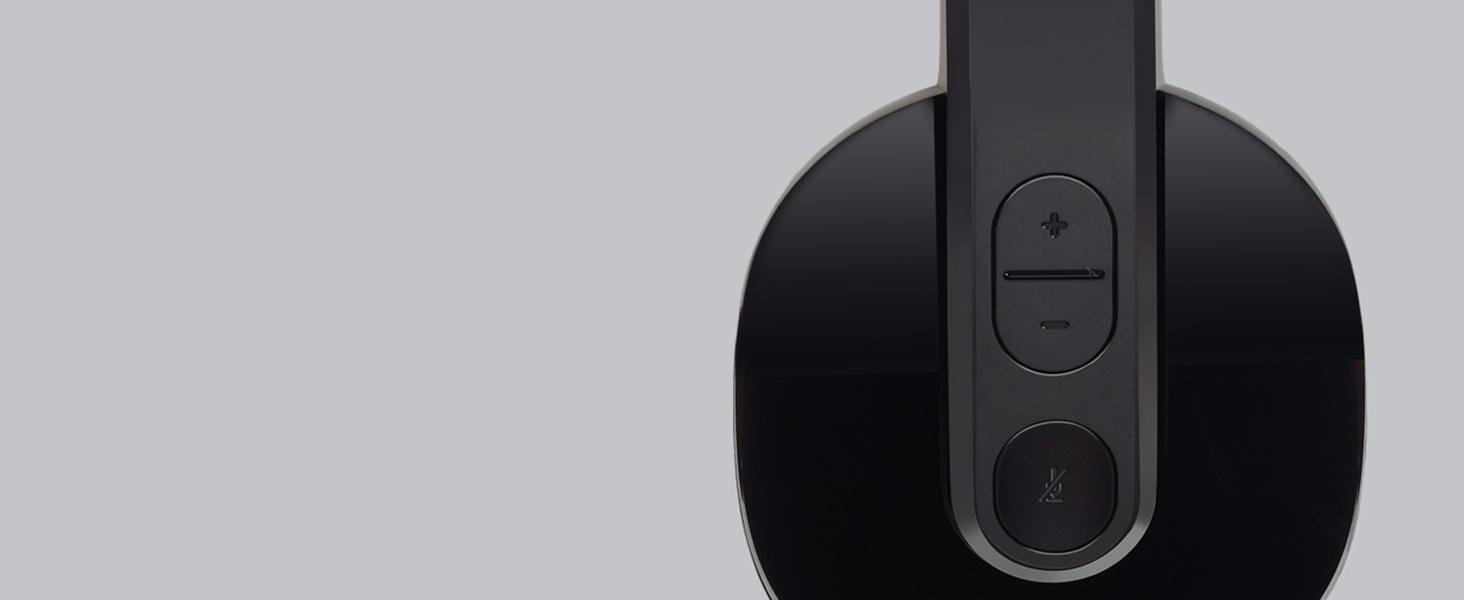 zoom on the earpads and volume controls of h540 headset