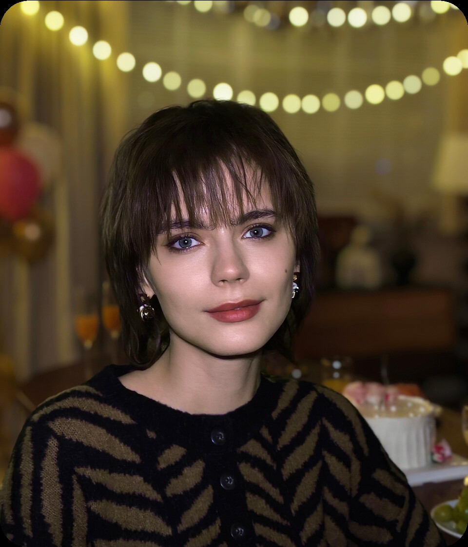 Portrait taken with vivo V60 with AI Aura Light on