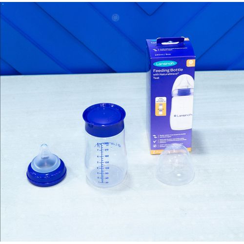 Feeding Bottle with NaturalWave