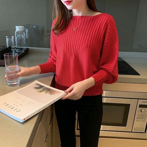 Ladies elegant batwing top