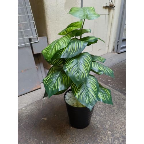 Artificial Stripped Flower, Decor Stones With Spiral Black Bucket Vase