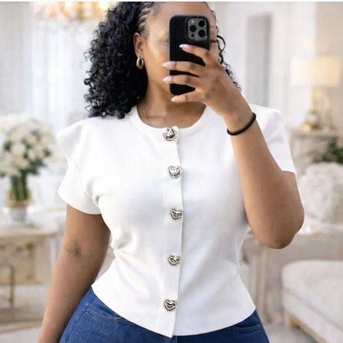 SHORT-SLEEVED KNITTED WHITE SWEATER TOP