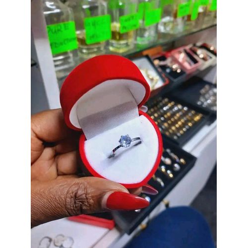 Quality Cute Proposal Engagement Ring For Lady With A Free Lovely Jewelry Box