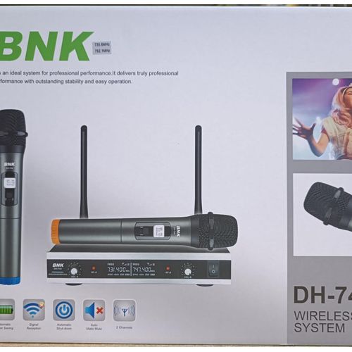 DH-744 Wireless Microphone Set