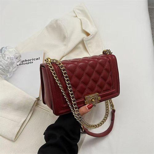 Elegant Quilted Chain Shoulder Bag