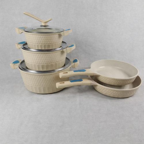 Kitchen cookware set with frying pans and lids 8pcs