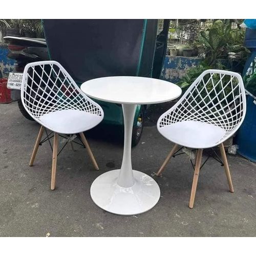 Modern Round Dining Table Set with 2 Eames Chairs