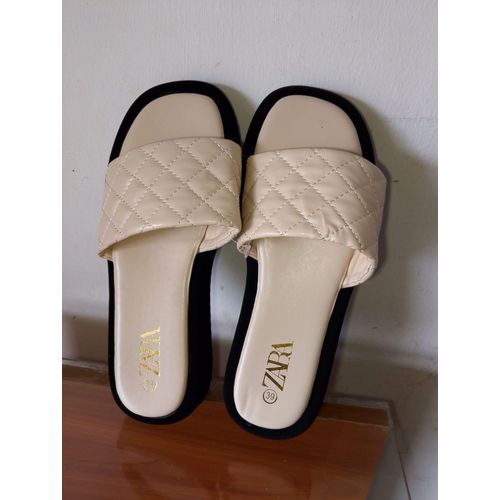 LADIES SANDALS