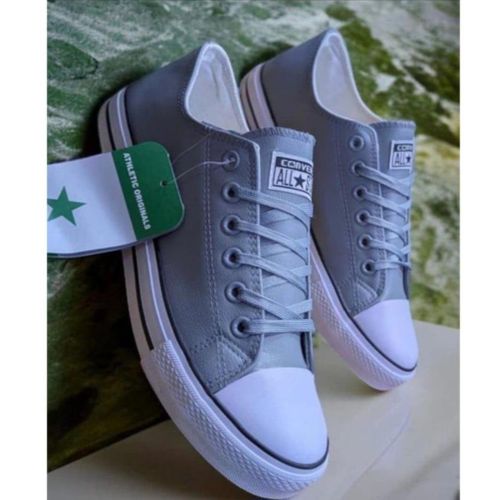Unisex comfortable leather sneakers