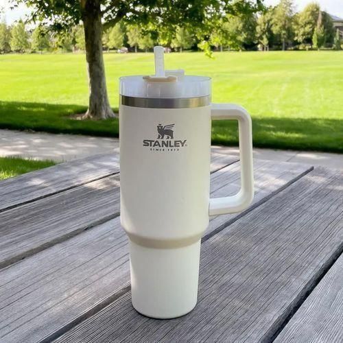 Unique Design Tumbler