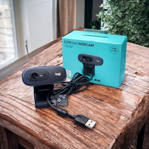 Logitech C270 Webcam with Automatic Light Correction for HD Video Recording