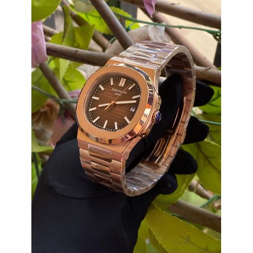 Patek Philippe Automatic Men’s Watch with Stainless Steel Body Date Display and Classic Luxury Craftsmanship