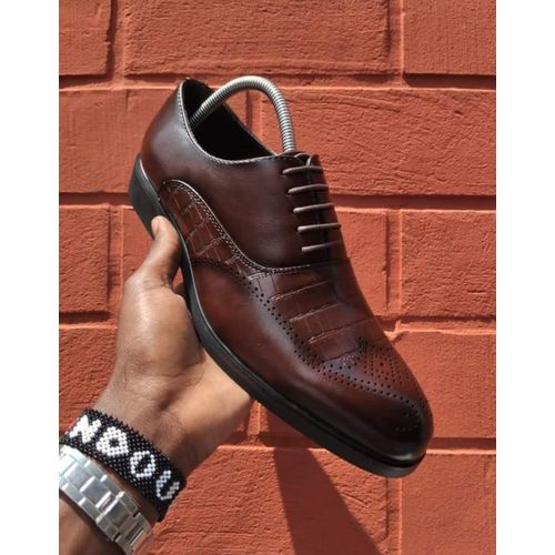 ELEGANT MEN'S GENUINE LEATHER OFFICIAL SHOES.