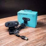 Logitech  C270 High-Quality Live Streaming Built-in Microphone HD Laptop Desktop Webcam Web Camera
